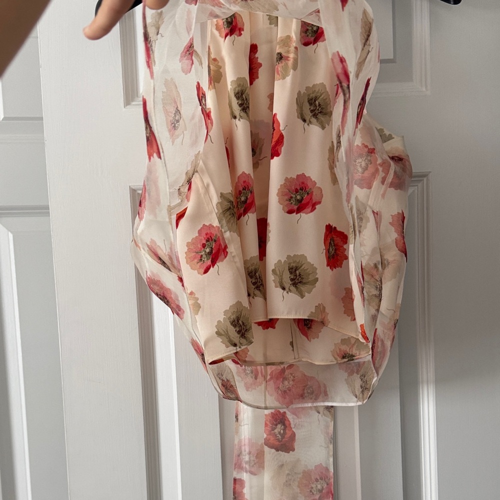 NWT Cinq à Sept FLOATING POPPIES BRENNAN TOP - Picture 9 of 15